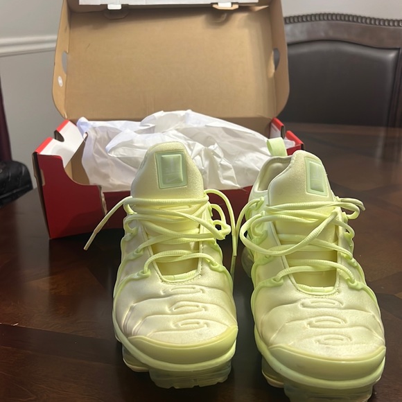 Nike Vapormax plus - Picture 1 of 6
